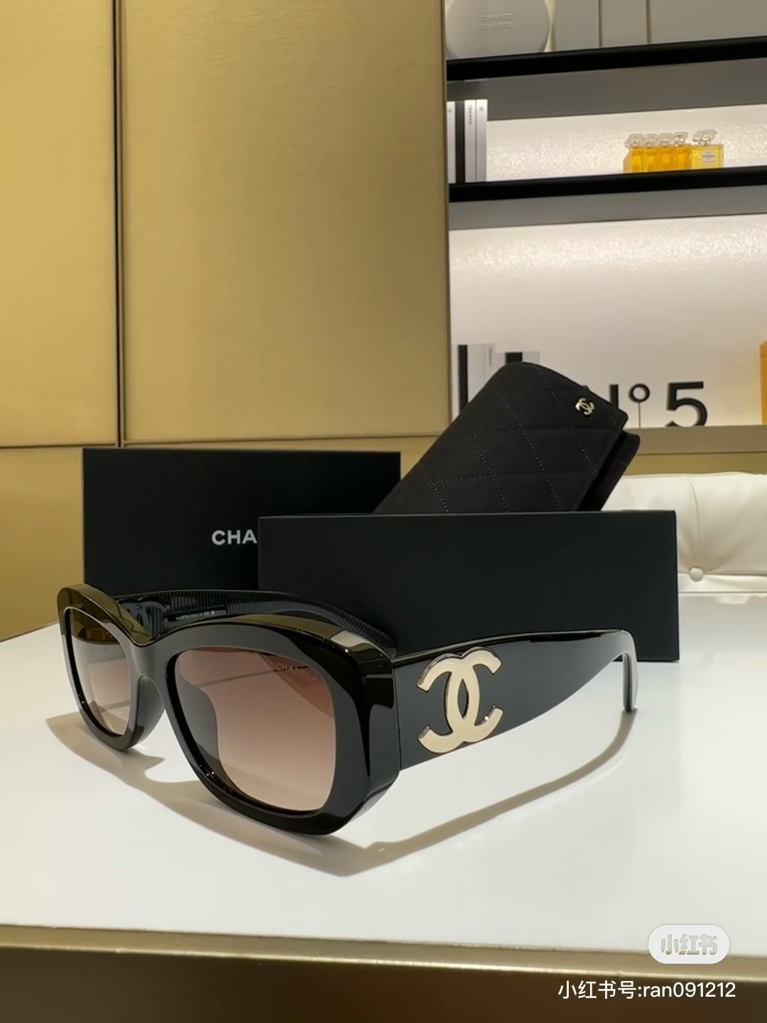 Alternative view of Sunglasses 11346