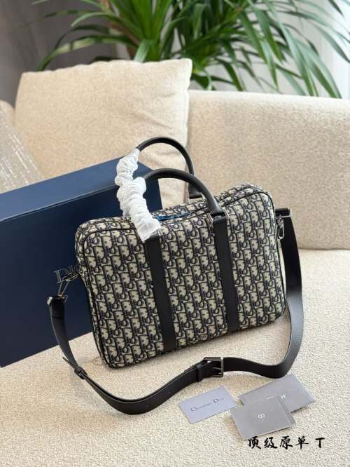 Dior Oblique Jacquard Travel Bag, Iconic Pattern, Spacious Interior, Adjustable Strap 1 Dior Oblique Jacquard Travel Bag, Iconic Pattern, Spacious Interior, Adjustable Strap
