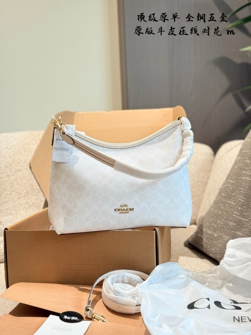 Coach Bolso Bandolera Luna Blanco Glaciar - Elegancia y Versatilidad 16 Coach Bolso Bandolera Luna Blanco Glaciar – Elegancia y Versatilidad