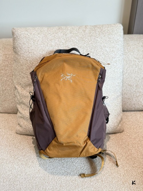 Arc'teryx Beams Limited Edition 4.0 Backpack - Lightweight & Water-Resistant 1 Arc’teryx Beams Limited Edition 4.0 Backpack – Lightweight & Water-Resistant
