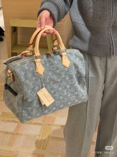 Louis Vuitton Speedy 30 Denim: Versatile, Chic, and Perfect for Any Occasion 1 Louis Vuitton Speedy 30 Denim: Versatile, Chic, and Perfect for Any Occasion