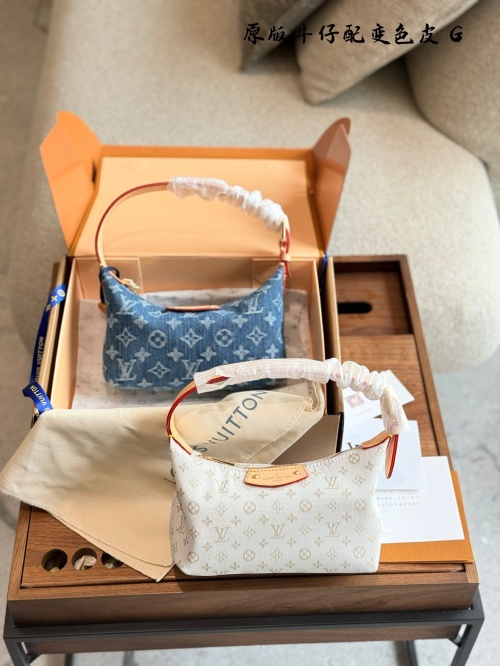 Louis Vuitton Pochette Monogram Mini Handbag with Leather Trim, 18.5x11x6.5cm 1 Louis Vuitton Pochette Monogram Mini Handbag with Leather Trim, 18.5x11x6.5cm