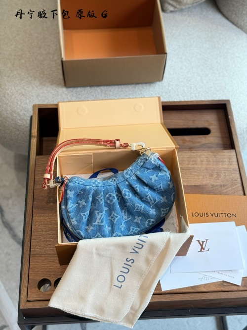Louis Vuitton Denim Pochette Valley Bag, Stylish Shoulder Bag, 21x7x15cm 1 Louis Vuitton Denim Pochette Valley Bag, Stylish Shoulder Bag, 21x7x15cm