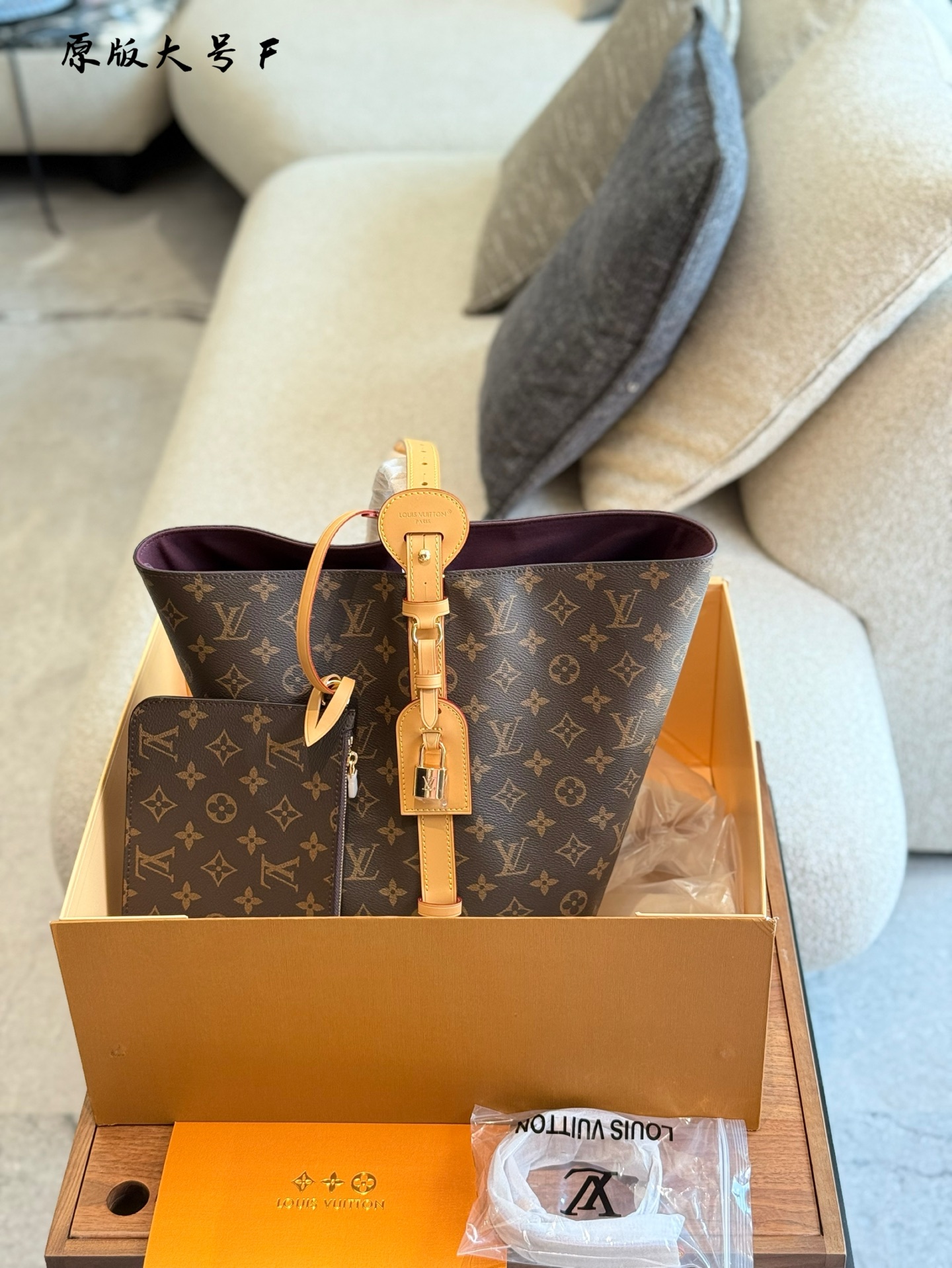 双盒包装 LV路易威登25年新款全新老花allin单肩手提包大号,全新,现货秒发~ 尺寸: 26x31x18 配件:防尘袋、子袋 盒子