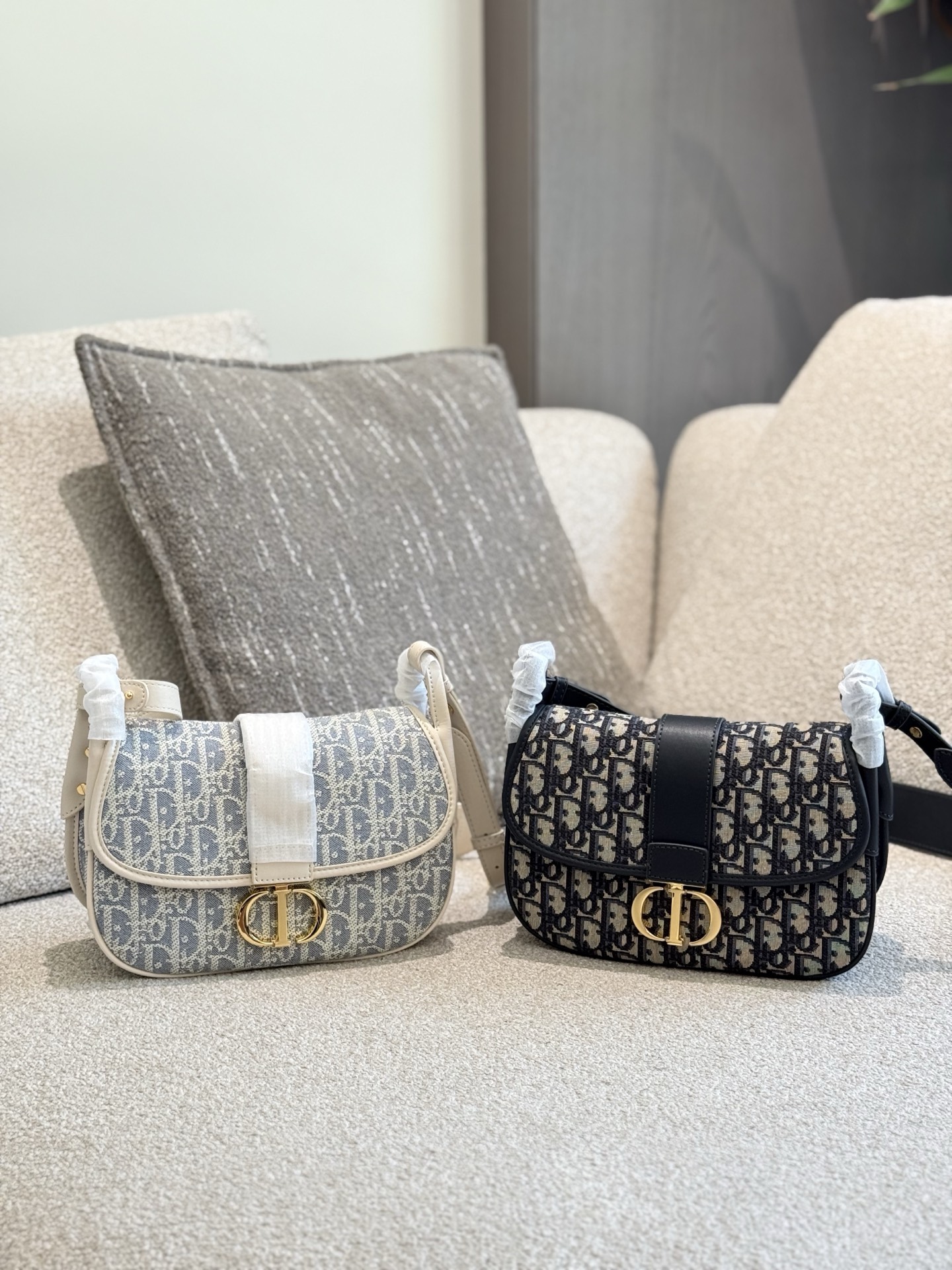 Dior Montaigne Oblique Jacquard Bag, CD Lock, Adjustable Strap, 24cm