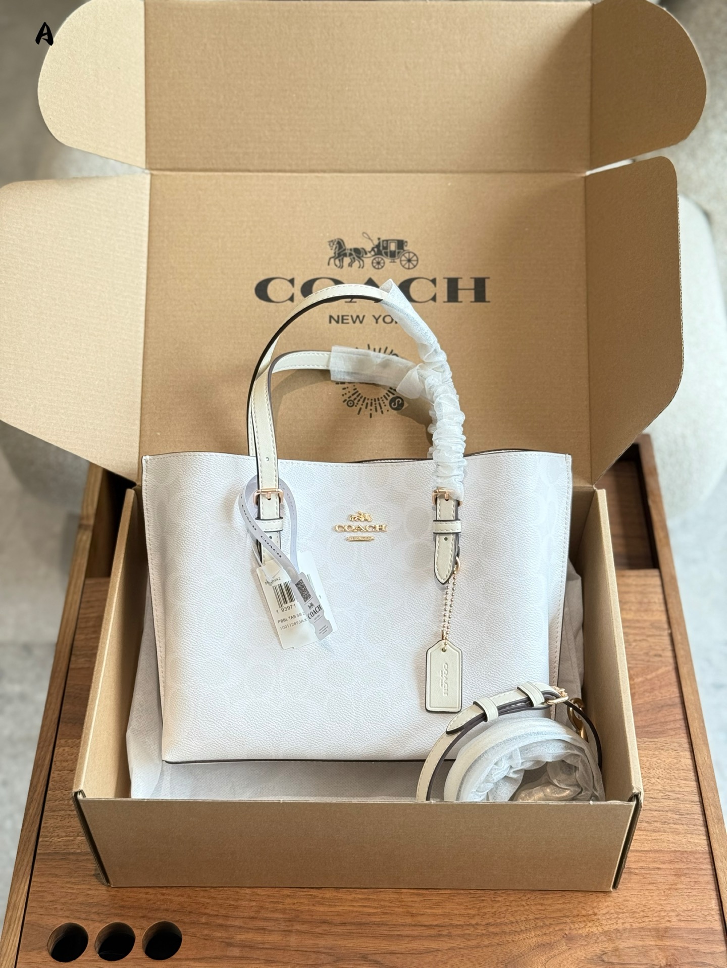 COACH Coach | Libre elección mollie25tote. Al elegir un bolso, ¿siempre estás en un dilema entre capacidad y apariencia…