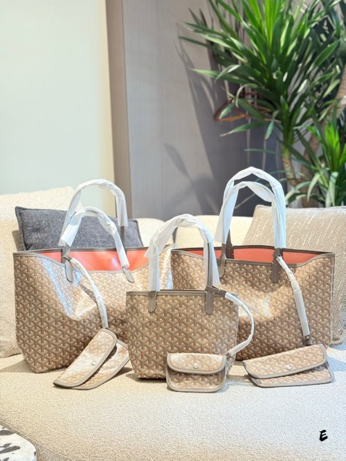 Goyard Shopping Bag - Mini Tote, Perfect for the Season - Customizable Sizes 1 Goyard Shopping Bag - Mini Tote, Perfect for the Season - Customizable Sizes