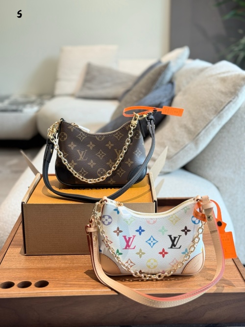 דגם Louis Vuitton Nano עם שרשרת מונוגרמ מני מסוגנן קלאסי 1 דגם Louis Vuitton Nano עם שרשרת מונוגרמ מני מסוגנן קלאסי