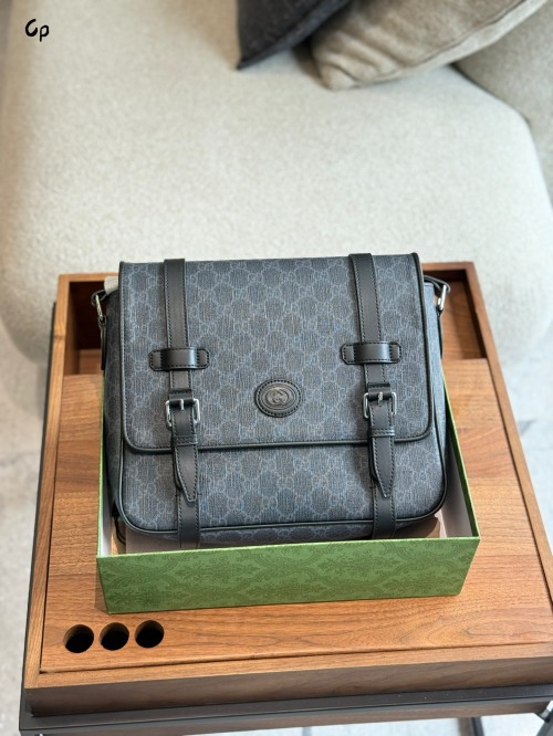 Gucci Supreme Canvas Messenger Bag Stylish Flap Crossbody Shoulder Bag 1 Gucci Supreme Canvas Messenger Bag Stylish Flap Crossbody Shoulder Bag