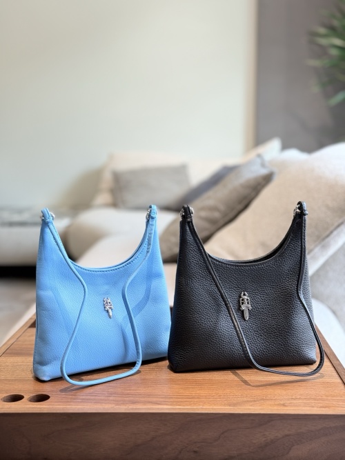Chrome Hearts VIV Leather Shoulder Bag, Trendy Underarm Bag, 20cm 1 Chrome Hearts VIV Leather Shoulder Bag, Trendy Underarm Bag, 20cm