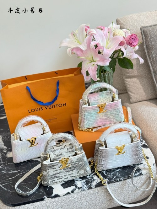 Louis Vuitton Capucines Mini Alligator Leather Top Handle Bag, 20 cm 1 Louis Vuitton Capucines Mini Alligator Leather Top Handle Bag, 20 cm