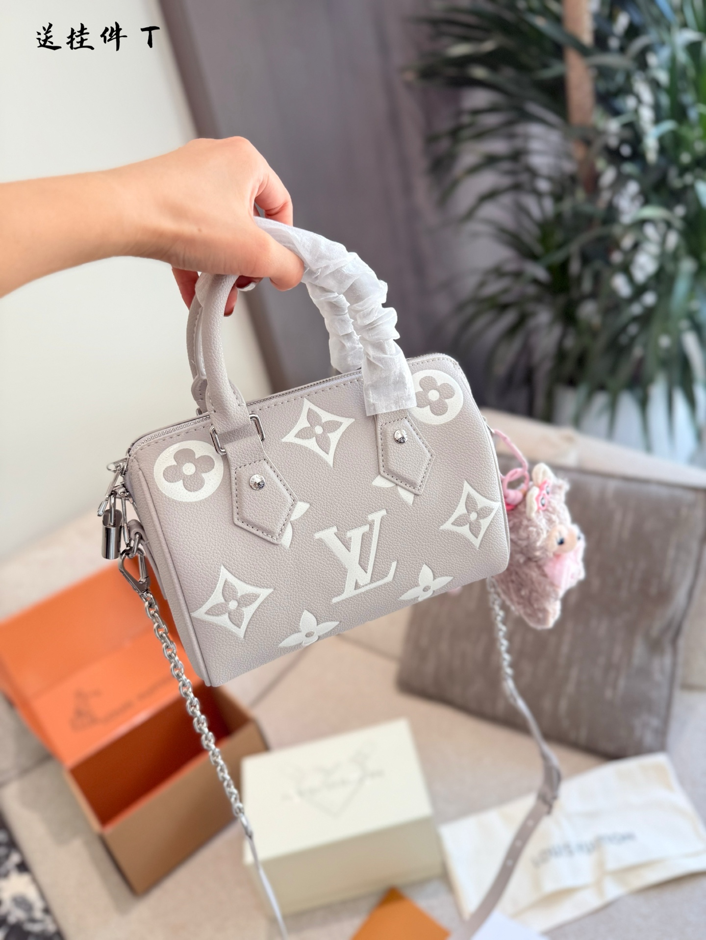 Louis Vuitton Speedy 2025: Bolso Clásico, Tonos Pastel, Accesorio Incluido 7 i1752289938780 5178 0 5