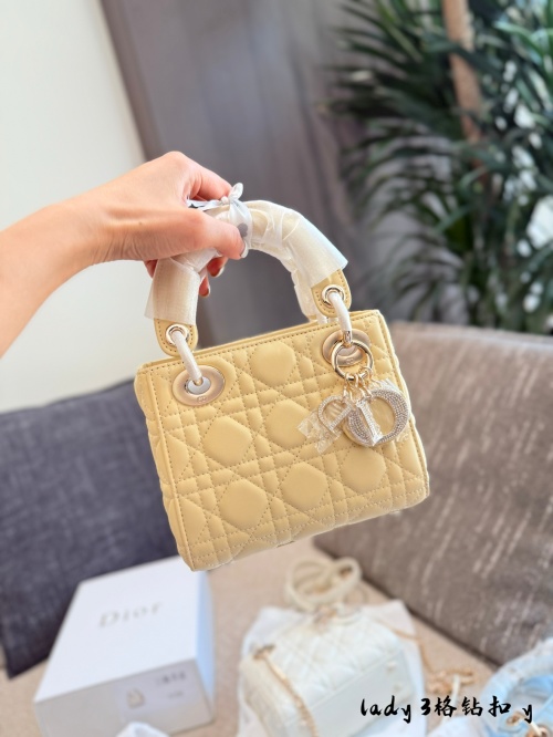 Elegant Sheepskin Lady Dior Classic Mini Bag - High-Quality, Chic Design 1 Elegant Sheepskin Lady Dior Classic Mini Bag – High-Quality, Chic Design