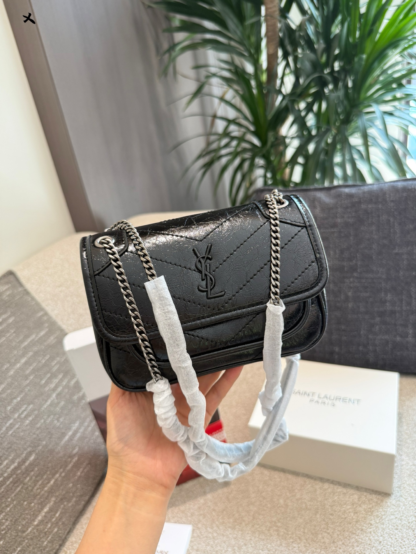 💰300
ysl miniNiki包20cm双盒包装