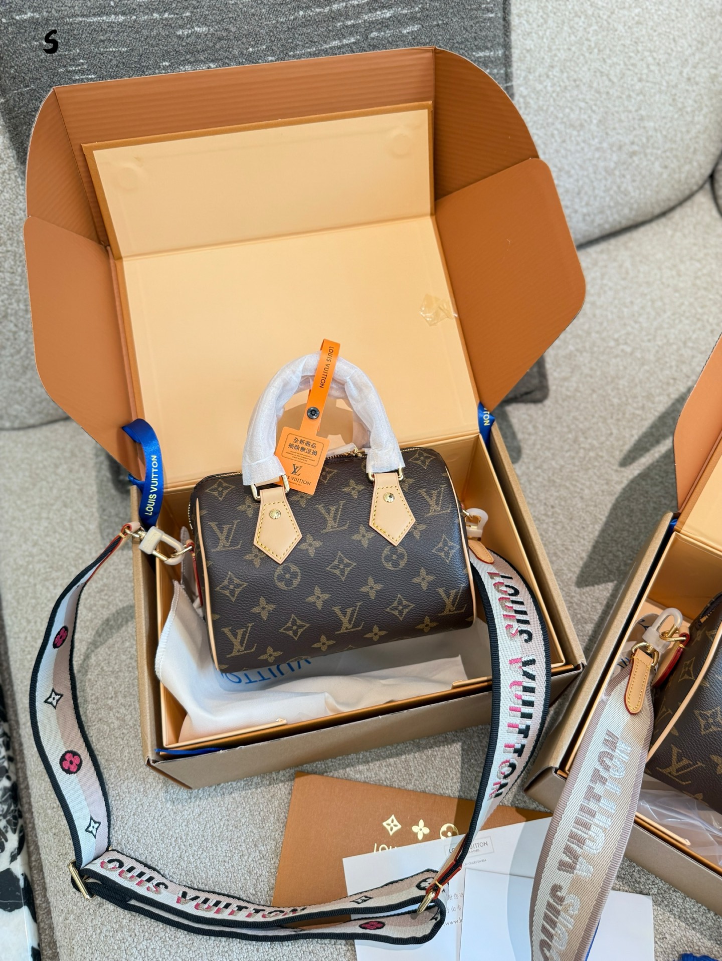 Louis Vuitton Speedy 20: Elegancia y Versatilidad en un Bolso Icónico 7 i1753696890080 6735 0 5