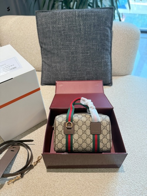 Gucci Tender Mini Duffle Bag, Inspired by the Iconic Travel Aesthetic, 20cm 1 Gucci Tender Mini Duffle Bag, Inspired by the Iconic Travel Aesthetic, 20cm