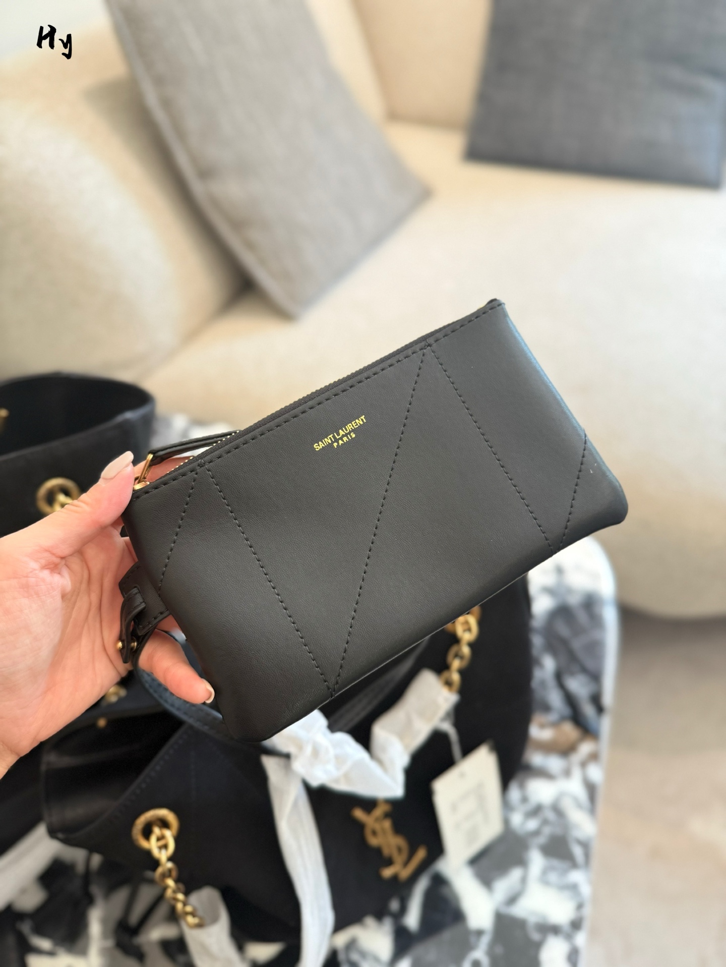 Yves Saint Laurent Bolso Tote con Cordón de Gamuza, Negro, Gran Capacidad 9 i1754914113566 5239 0 7