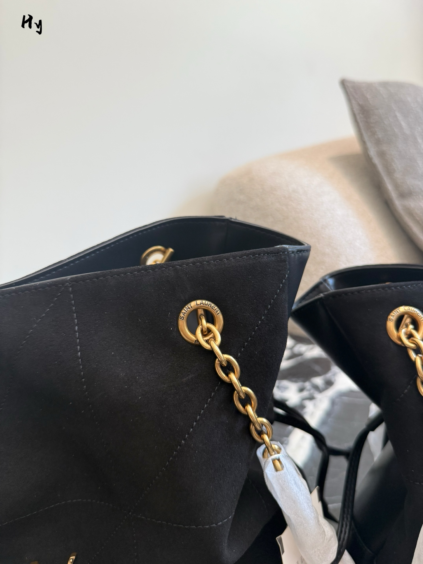 Yves Saint Laurent Bolso Tote con Cordón de Gamuza, Negro, Gran Capacidad 5 i1754914113594 8541 0 3