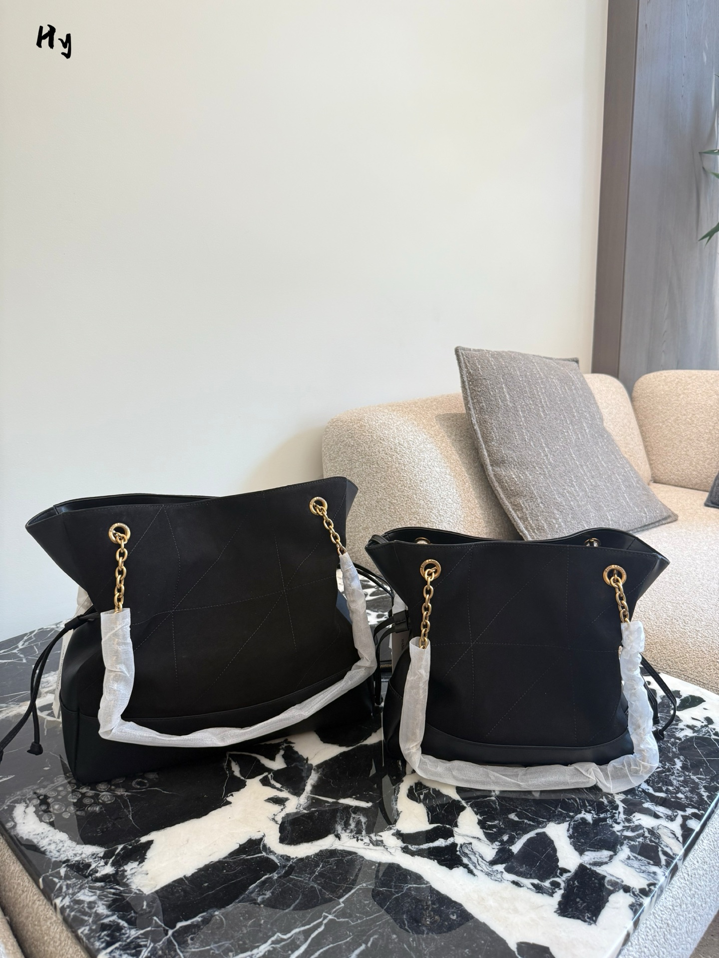 Yves Saint Laurent Bolso Tote con Cordón de Gamuza, Negro, Gran Capacidad 8 i1754914113619 9070 0 6