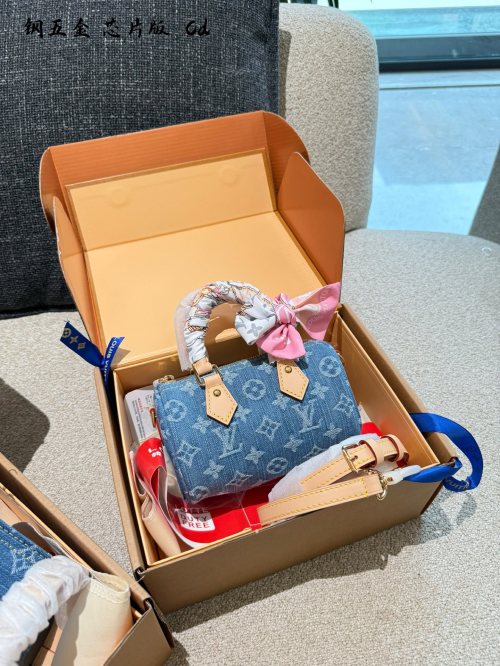 Louis Vuitton Nano Speedy Denim Bolso Bandolera Azul Claro Verano 1 Louis Vuitton Nano Speedy Denim Bolso Bandolera Azul Claro Verano
