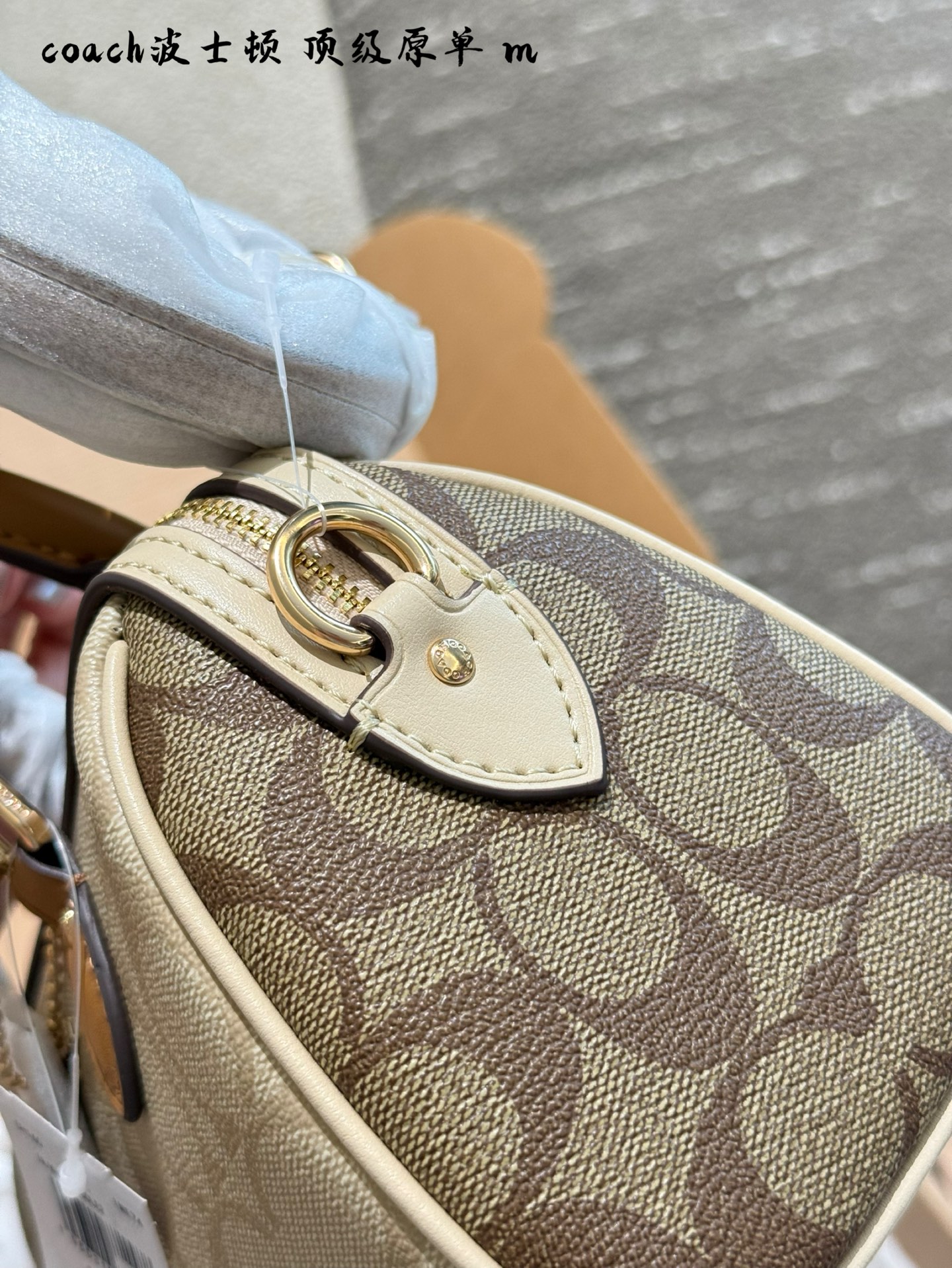 Coach Rowan Mini Boston Bag: Elegancia y Practicidad en un Diseño Compacto 6 i1755267381871 7966 0 7