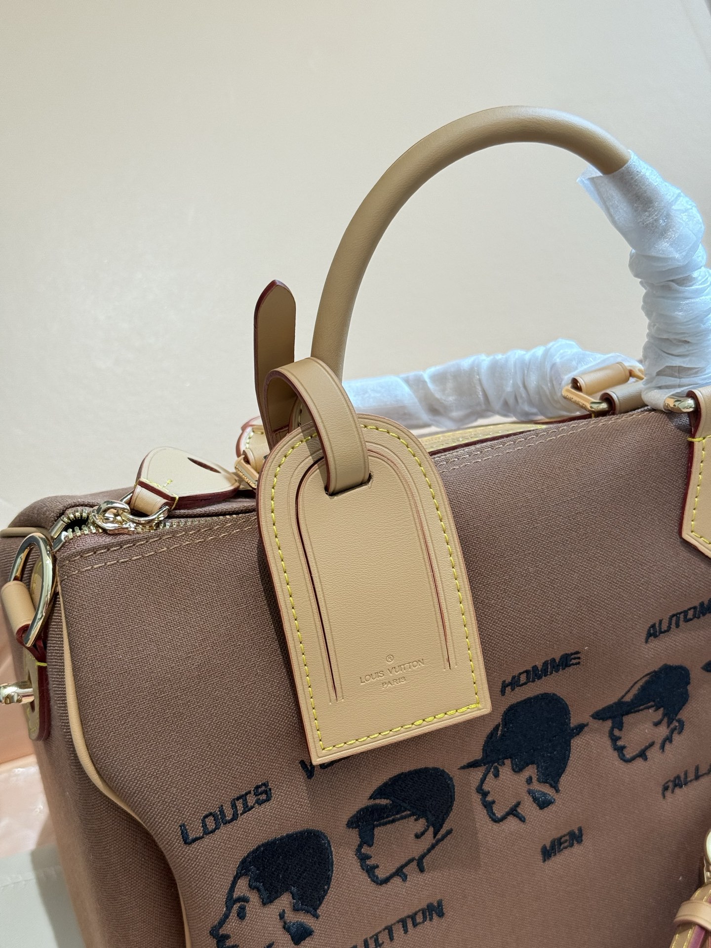 Louis Vuitton x Pharrell x Nigo Bolso Speedy con Detalles Bordados, 30 cm 3 i1755691663048 204 0 1