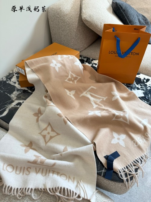 משובח מועדון Louis Vuitton מבדי קשמיר רכ ועדין 1 משובח מועדון Louis Vuitton מבדי קשמיר רכ ועדין