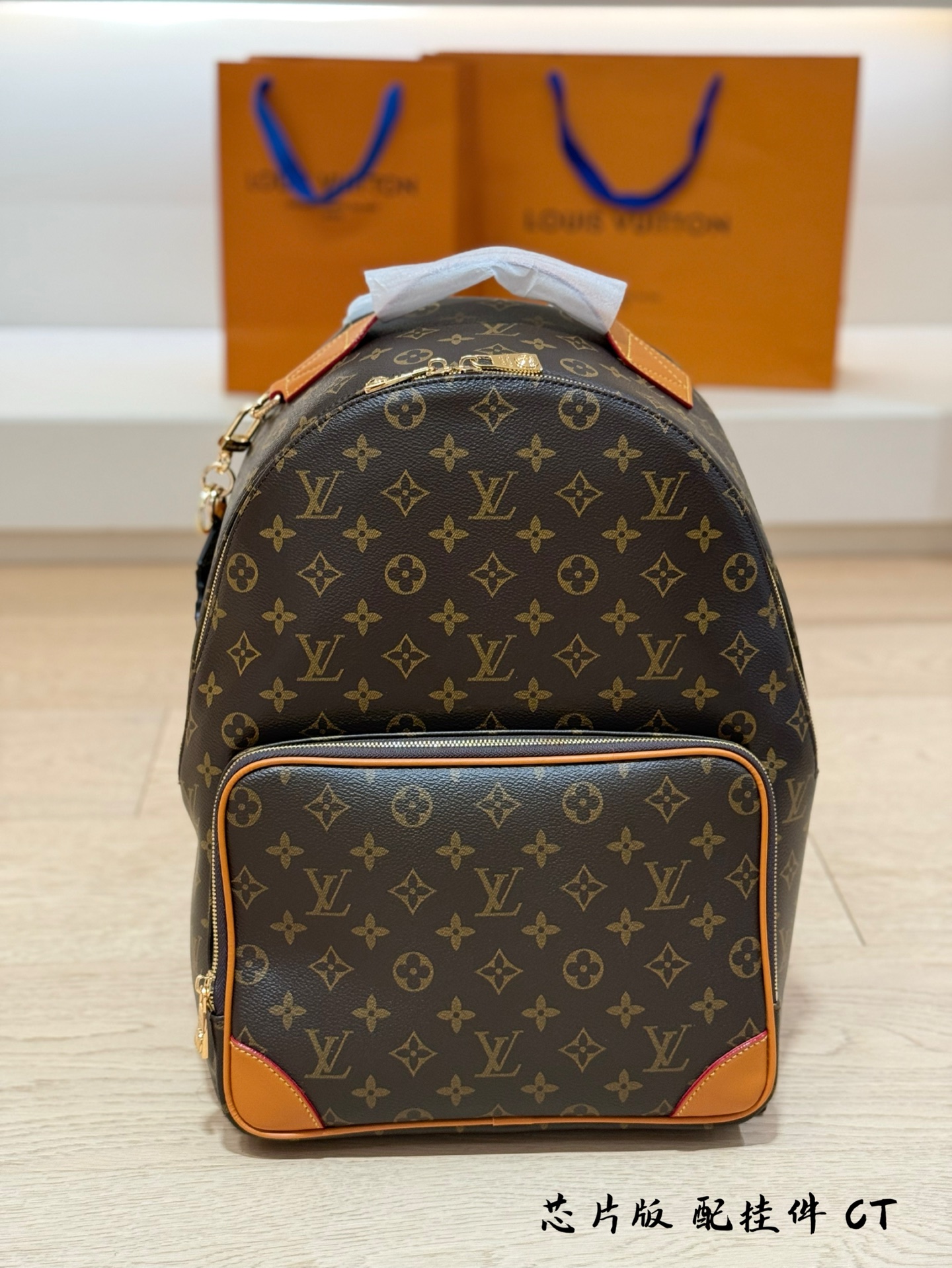 💰320
LV 男士秋冬25主要系列探索背包 双肩包老花新款 32×40 无盒