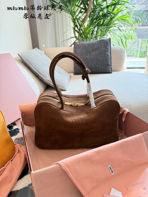 Miu Miu 2025 Fall/Winter Suede Bowling Bag, 35cm Designer Handbag 1 Miu Miu 2025 Fall/Winter Suede Bowling Bag, 35cm Designer Handbag