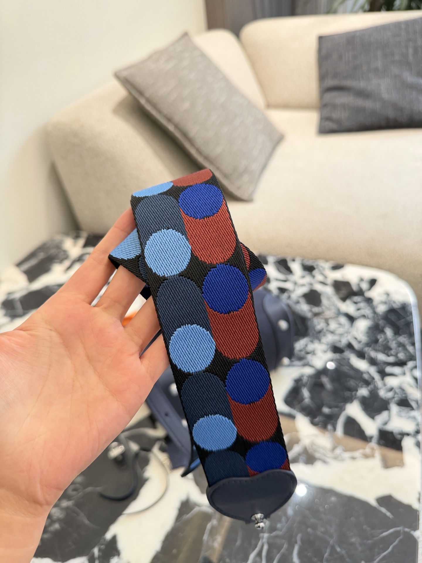 Hermès Cargo 25 Bolso Azul Profundo con Herrajes Plateados - Elegancia Unisex 5 i1760086076352 4214 0 3