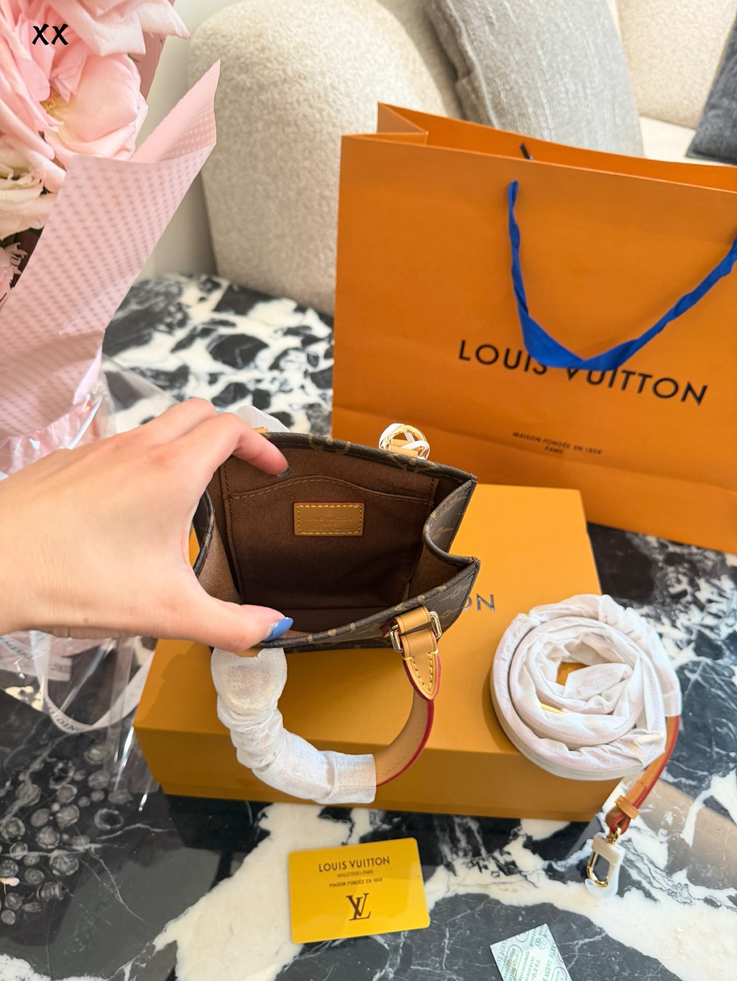 Louis Vuitton Petit Sac Plat Mini Bolso Totes de Lona Monograma Clásico 7 i1760275441891 7687 0 5