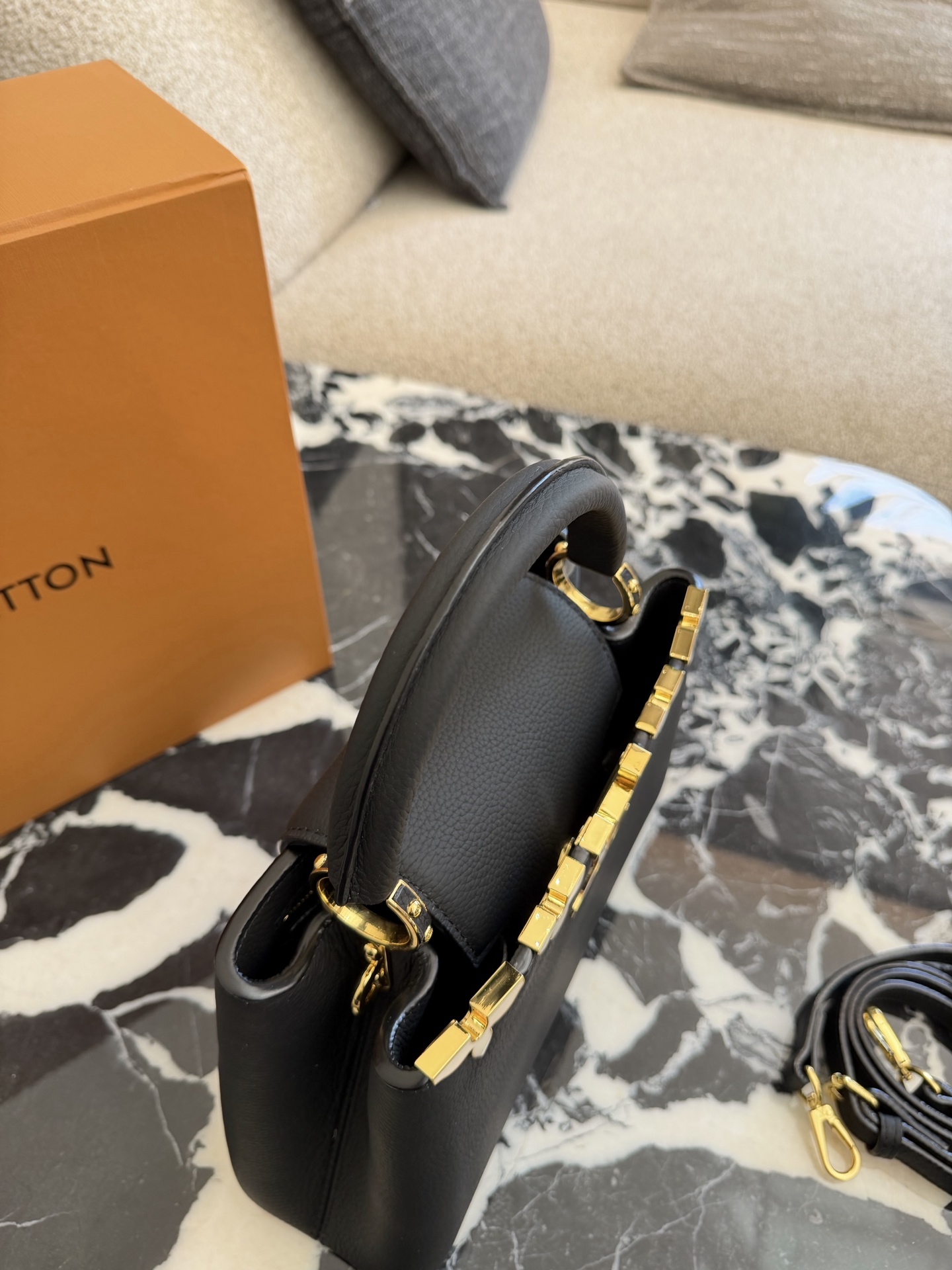 上質でスタイリッシュなバッグを厳選