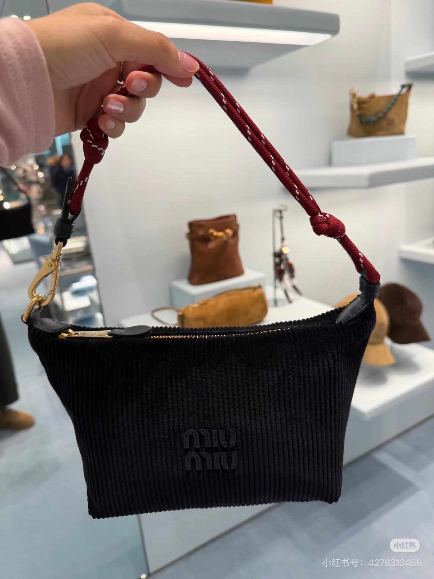 _dy19sVQjdxQptTOC2z3I45_qcvtb9uQ00ybG3tA