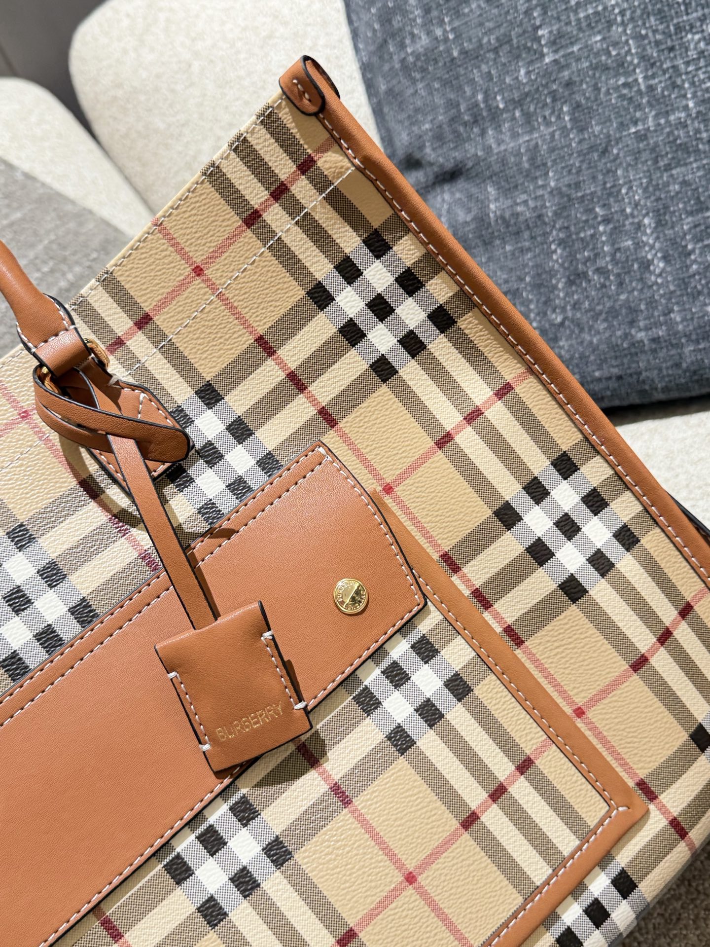 Burberry bag BURBERRY | ， ？ — photo 6