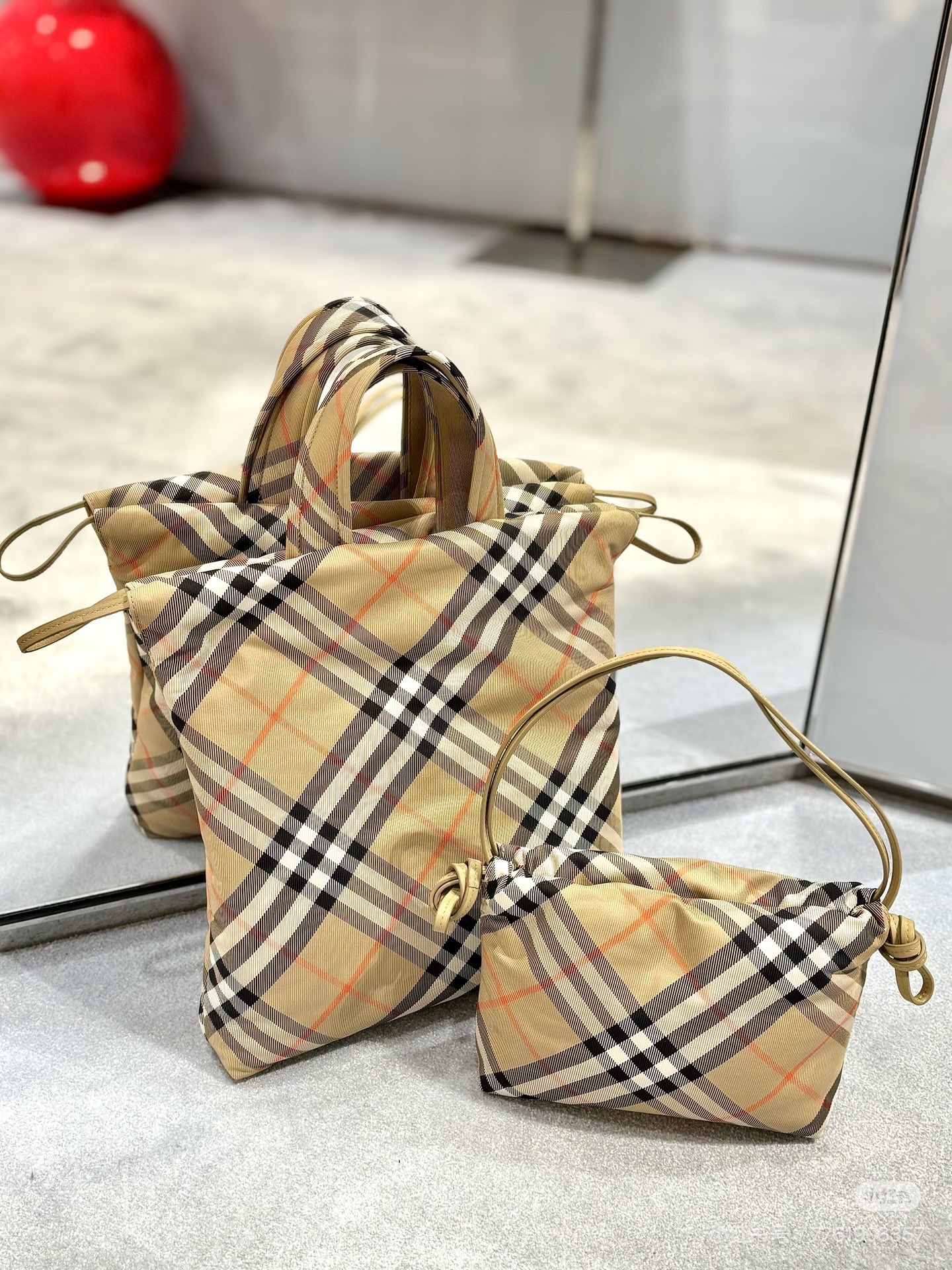 Bolsa Burberry — photo 4