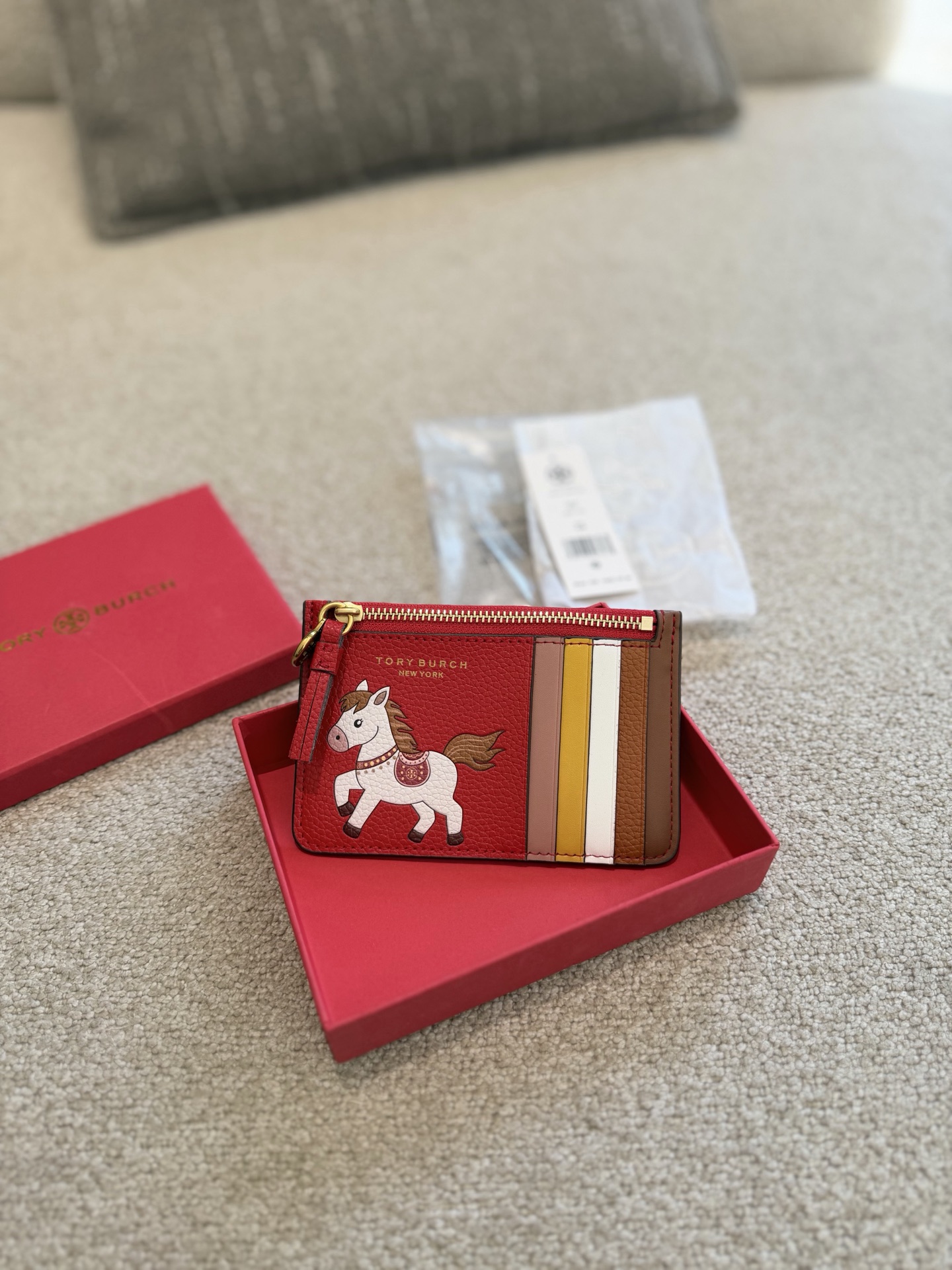 _dkQ9sbwNW5zsoJ0yj2_hndJTN8WTVymi_3n9Yag