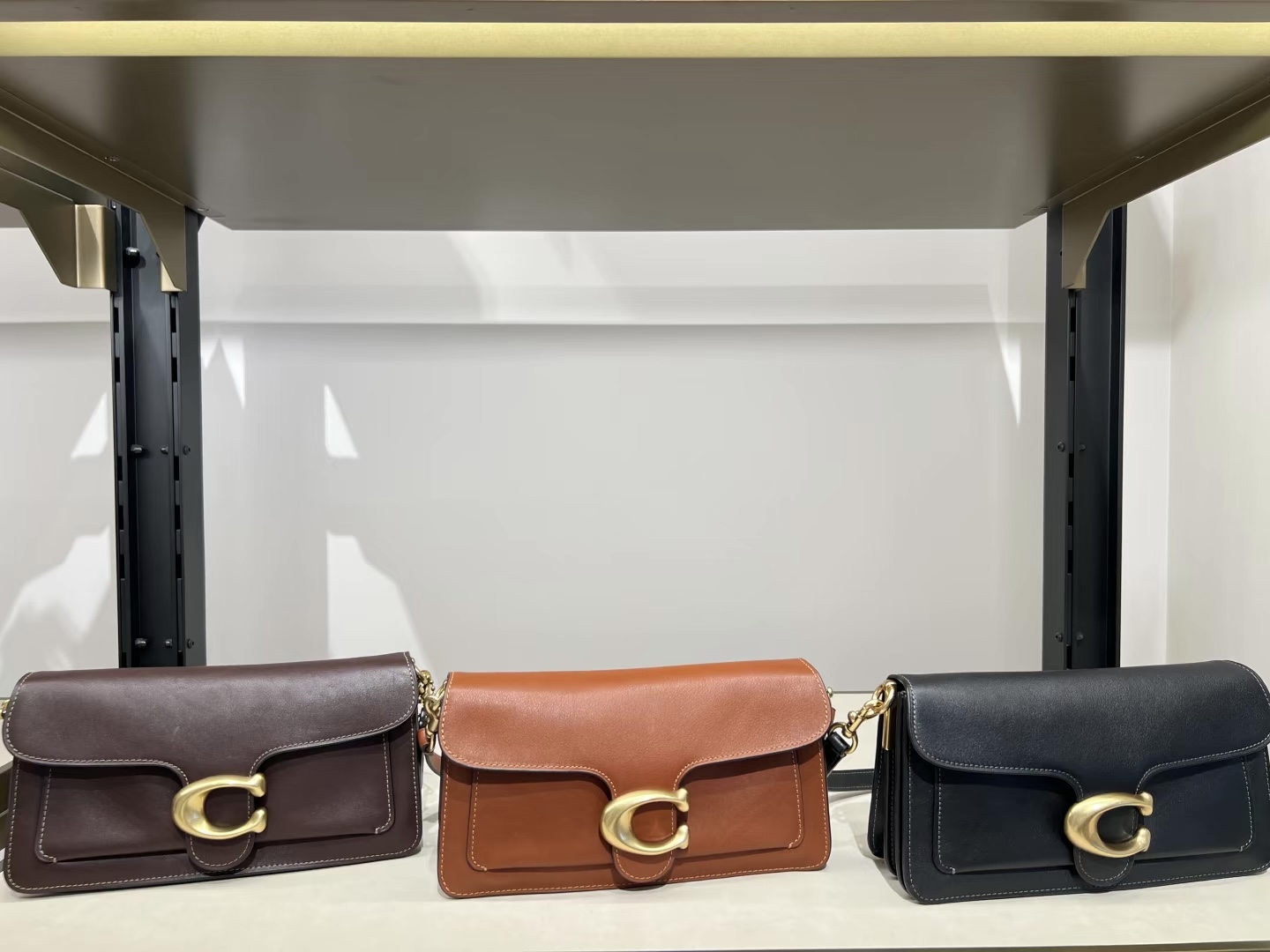 _dAt9sFJHrV68_RZCPbvNFz_a_qnSVPht58lxHxg