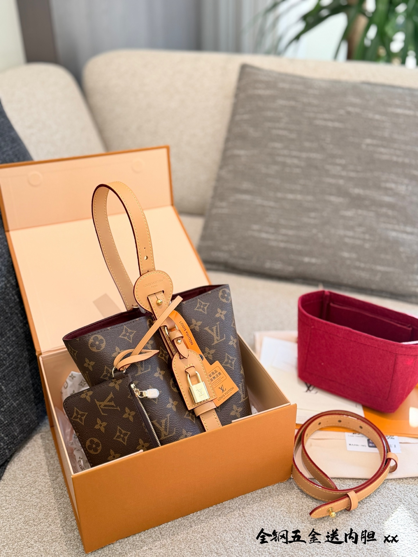 _dsN9s2qXEa5-P_Qp3P1R7N8EnRr4WQlsiJn3zMw