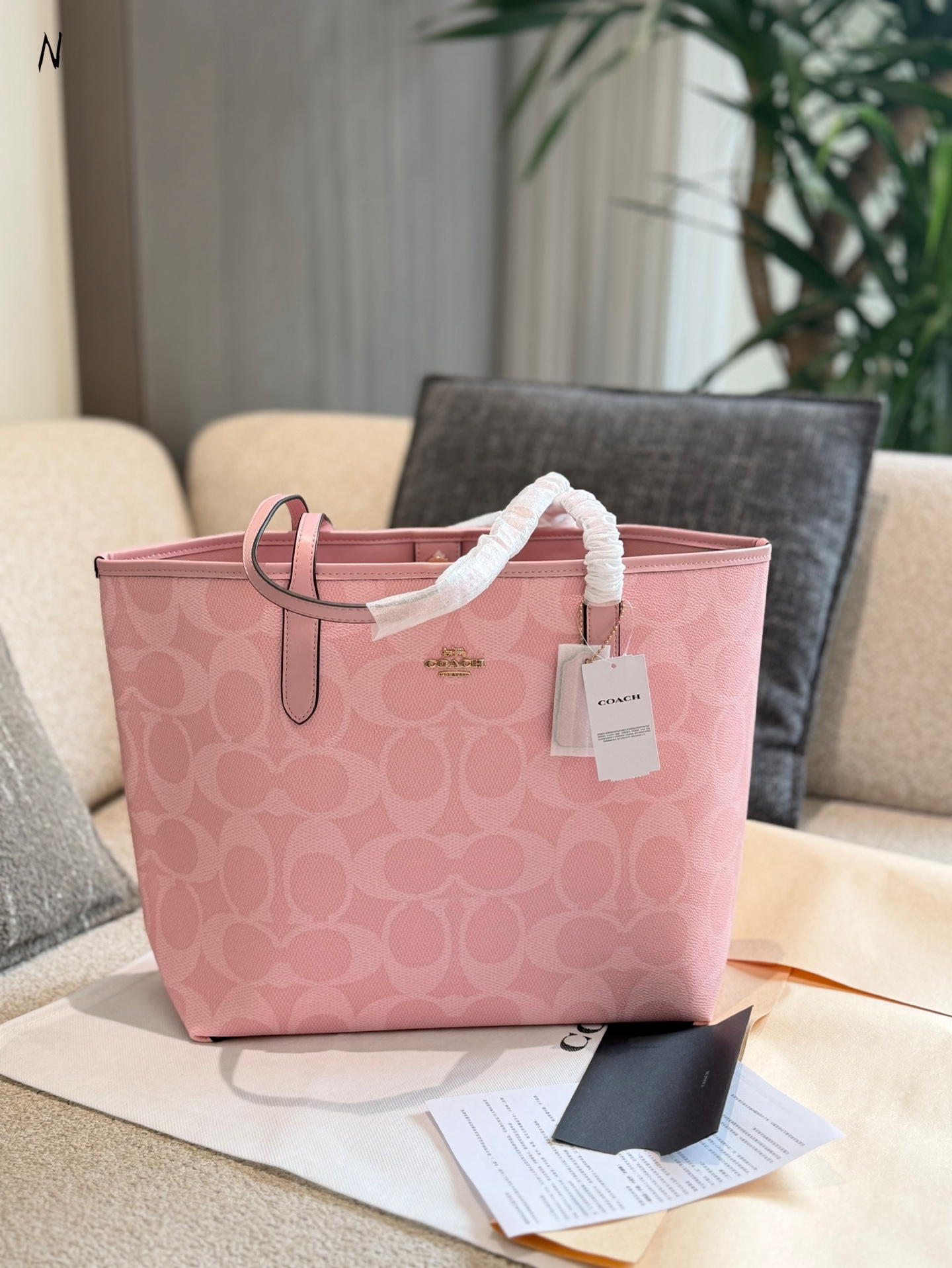 Coach City33 bolso tote rosa graso 🌸 Coach City33 bolso tote rosa graso, clásica serie de monograma, el rosa graso es …