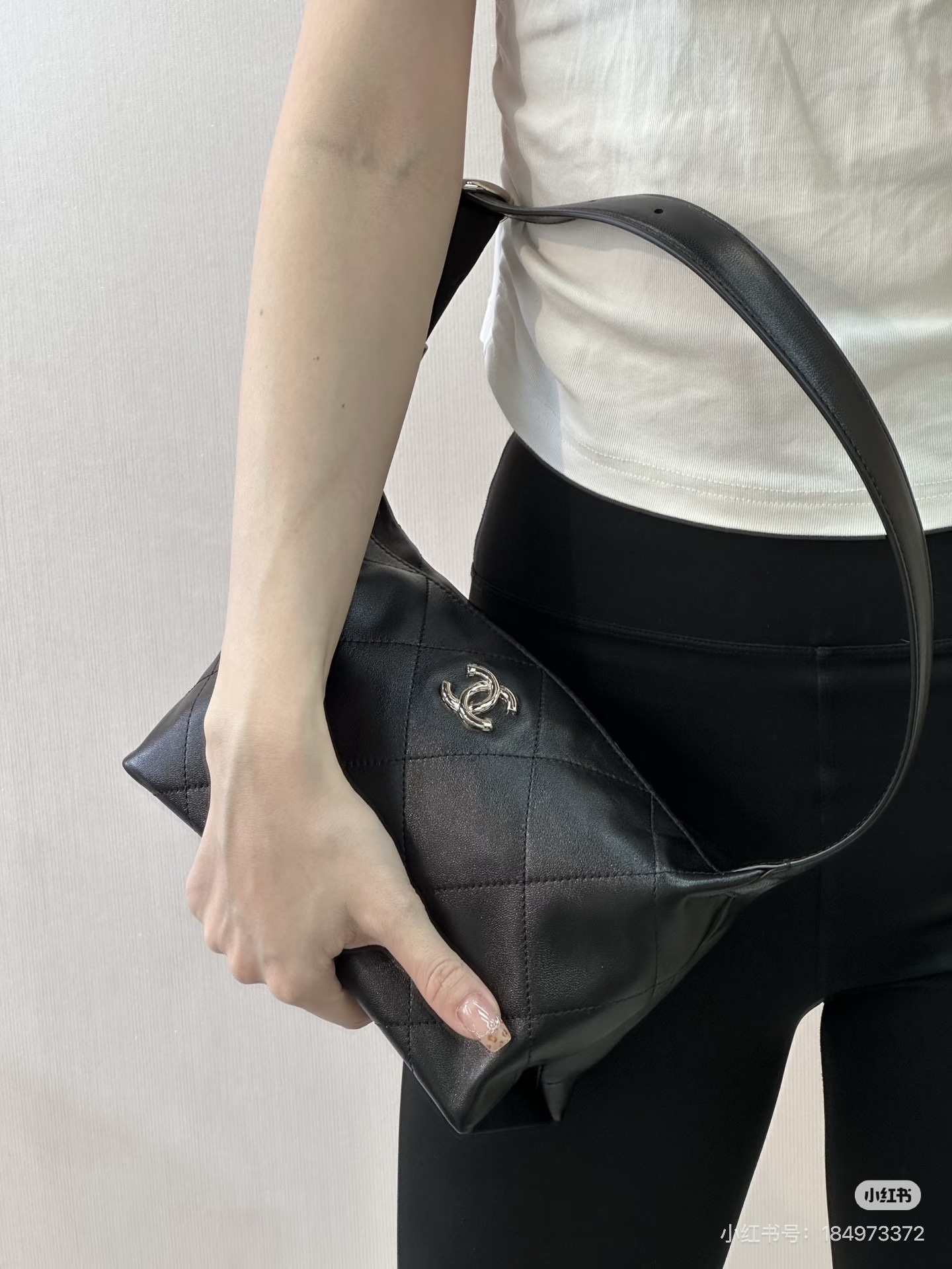 Chanel Women Jennie Chanel26P hobo get — photo 6