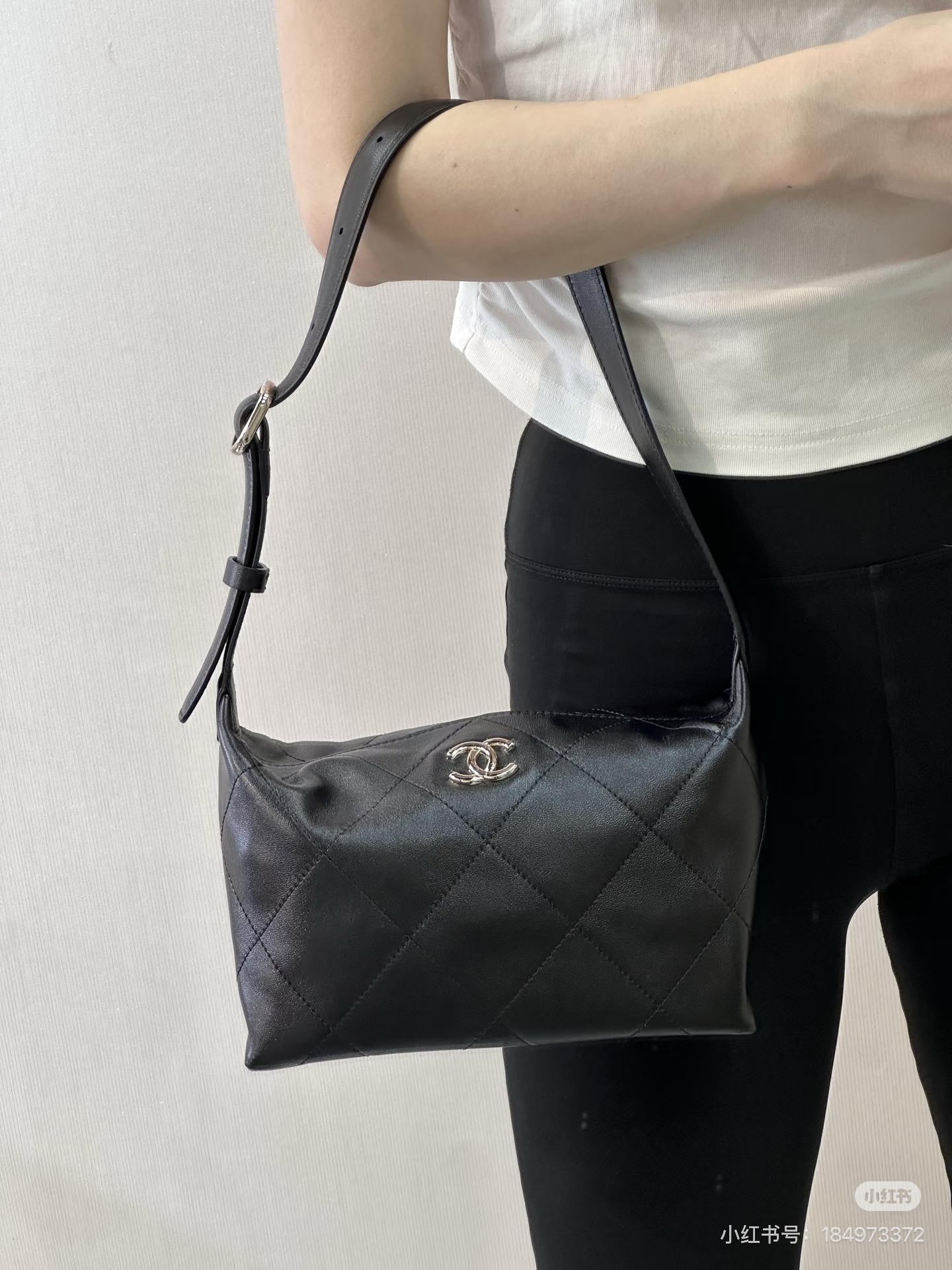 Chanel Women Jennie Chanel26P hobo get — photo 7