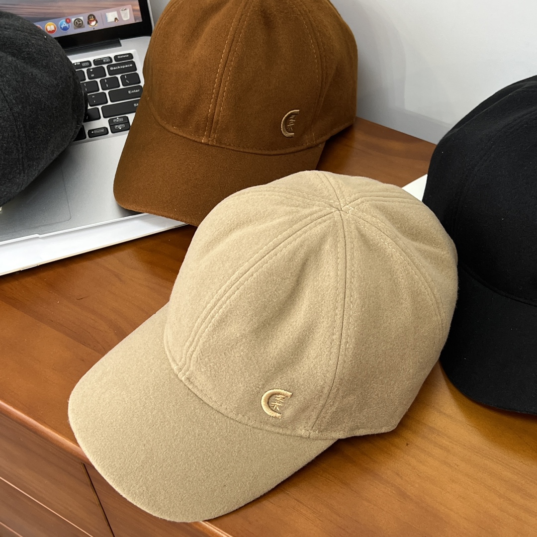 this winter hat provides comfortable warmth and an accommodating fit - Hat