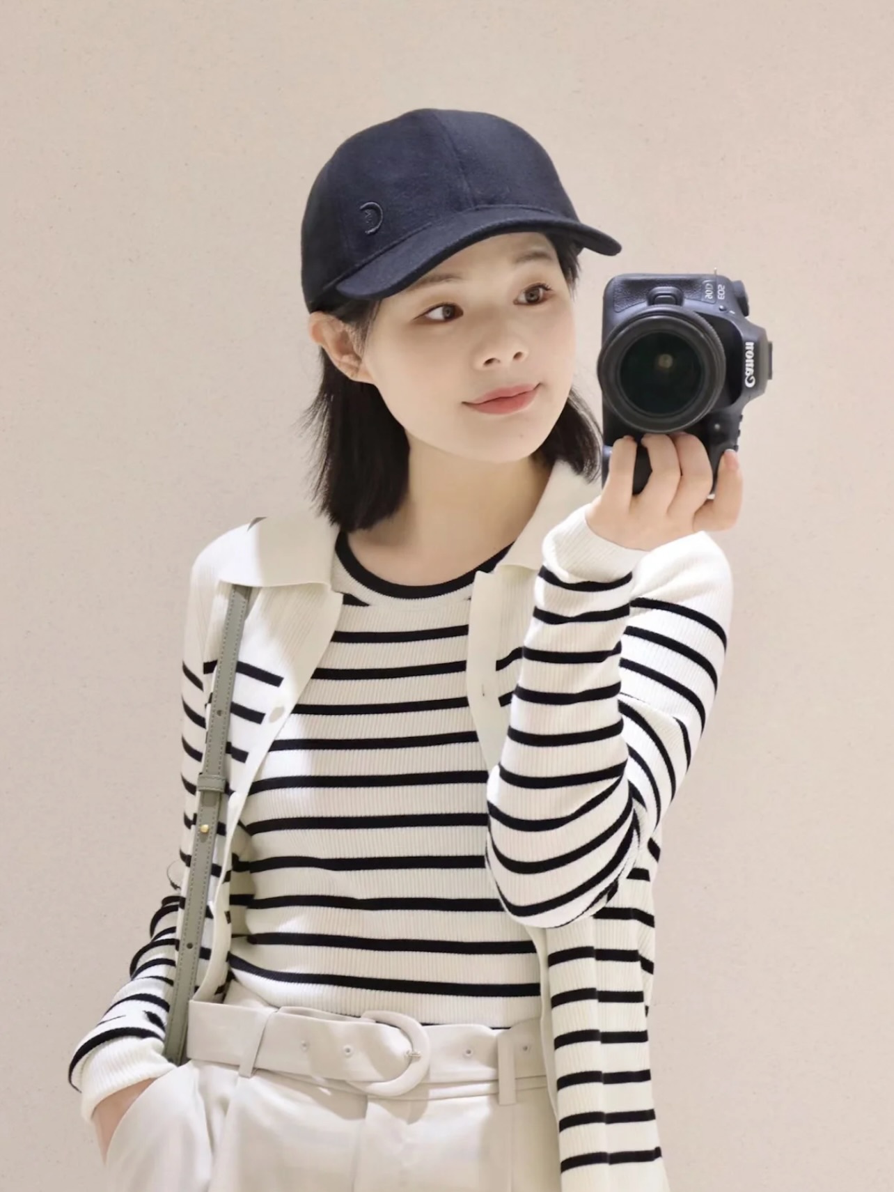 ▪️黑色 2