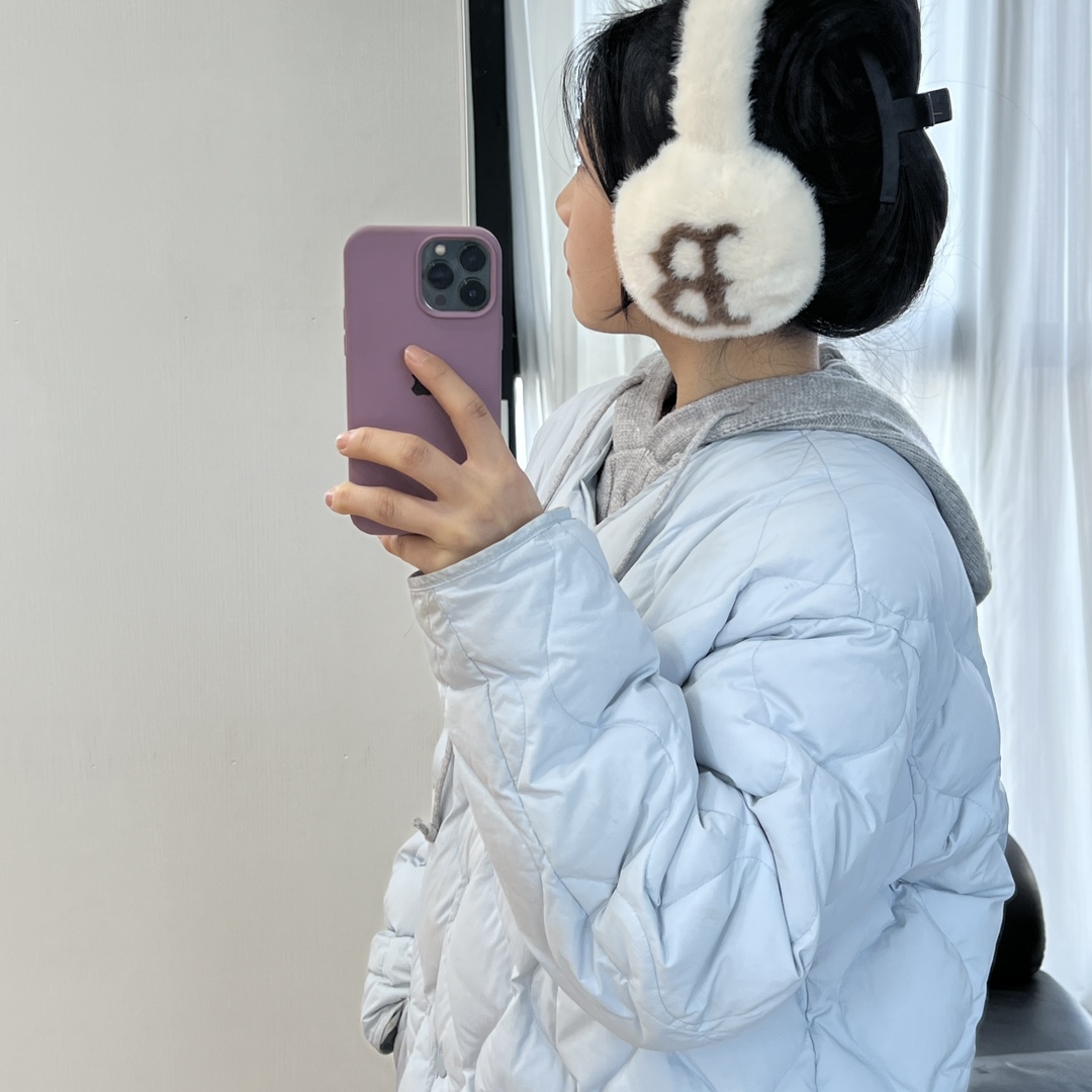 毛绒绒的耳罩对耳朵更好呵护 2