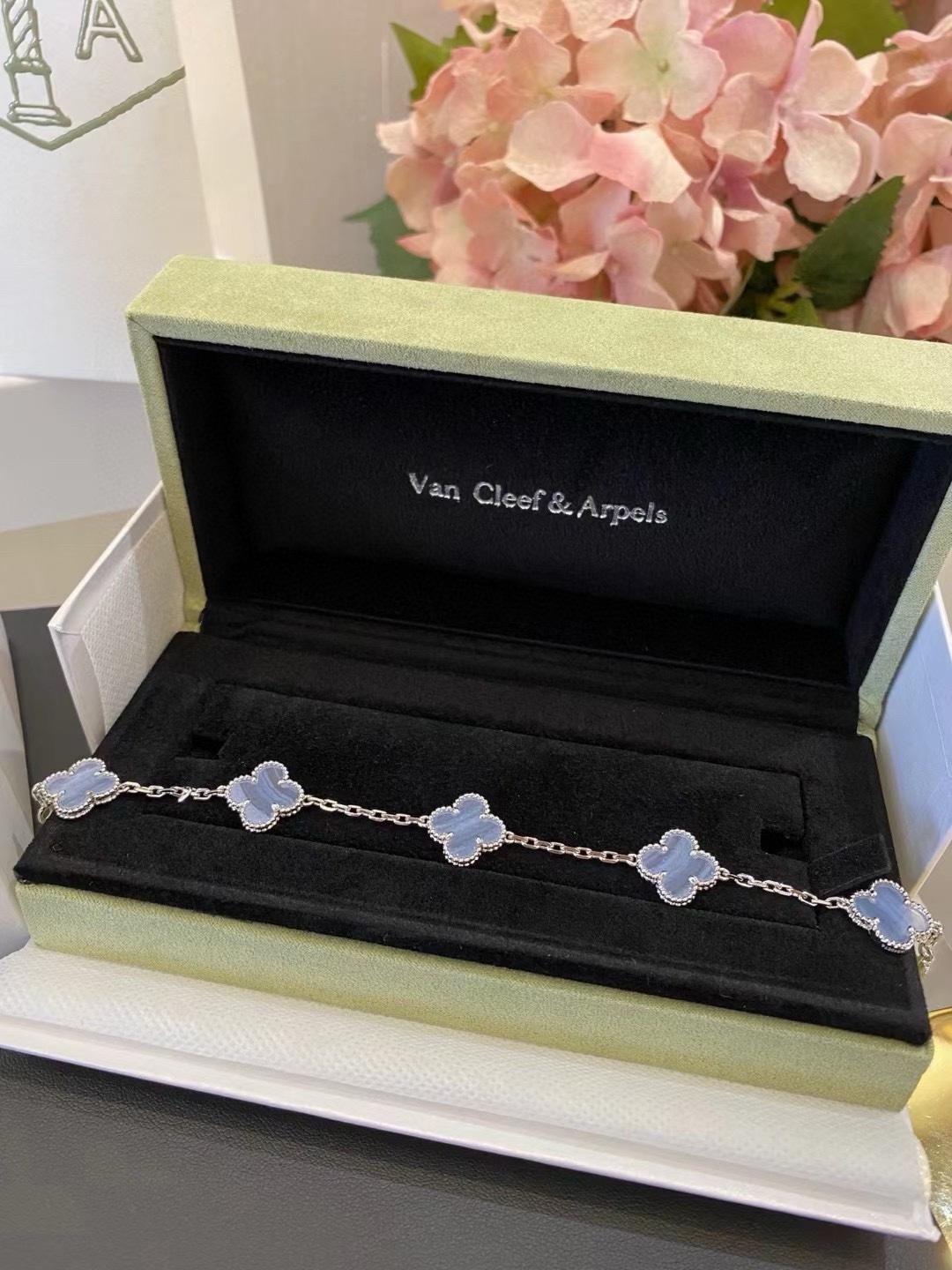Jade Marrow Five Flower Bracelet Gentle and WhiteningFresh and elegant - Jewelry 5