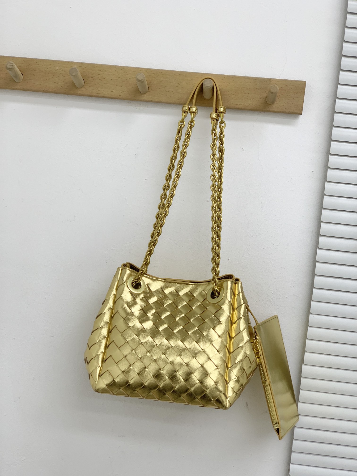 🌿2025早春链条⛓️降落伞-金色
#降落伞链条款增加了另一种“知性高贵”的美感💐，链条可以调节不一样的