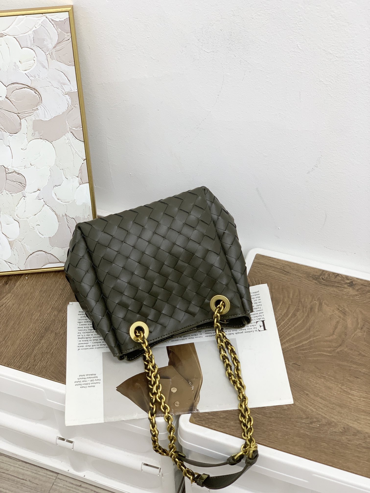 🌿2025早春链条⛓️降落伞-军绿
#降落伞链条款增加了另一种“知性高贵”的美感💐，链条可以调节不一样的