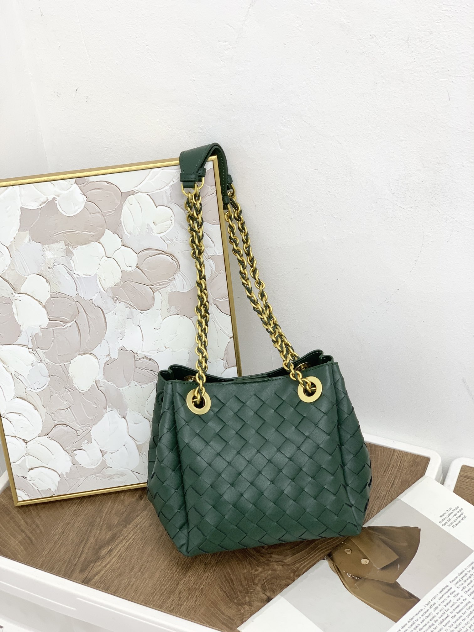 🌿2025早春链条⛓️降落伞-墨绿
#降落伞链条款增加了另一种“知性高贵”的美感💐，链条可以调节不一样的