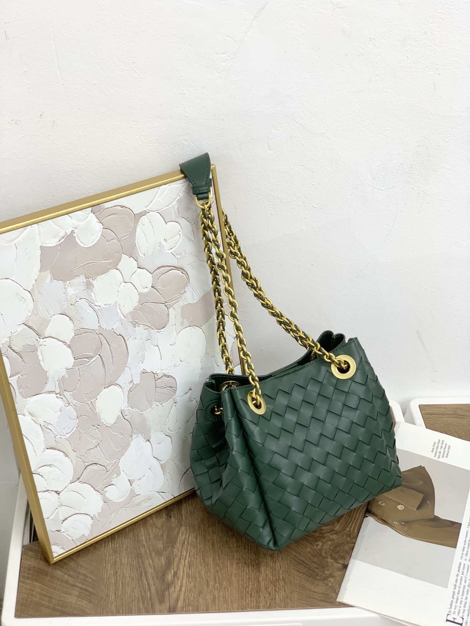 🌿2025早春链条⛓️降落伞-墨绿
#降落伞链条款增加了另一种“知性高贵”的美感💐，链条可以调节不一样的