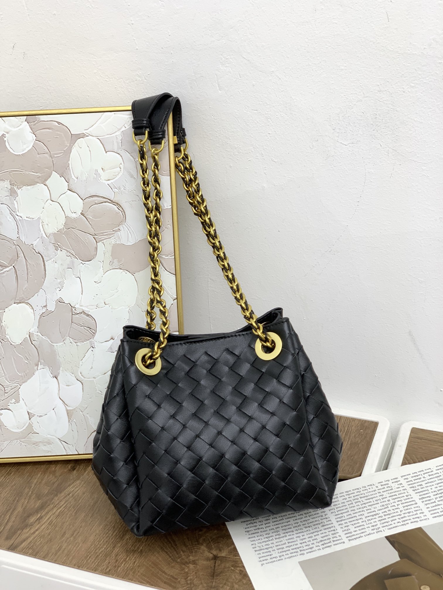 🌿2025早春链条⛓️降落伞-黑色
#降落伞链条款增加了另一种“知性高贵”的美感💐，链条可以调节不一样的